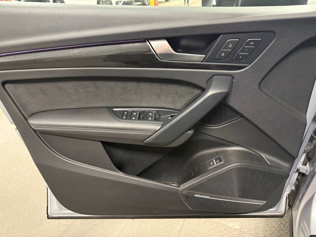 Used 2022 Audi SQ5 Prestige w/ Prestige Package image 8