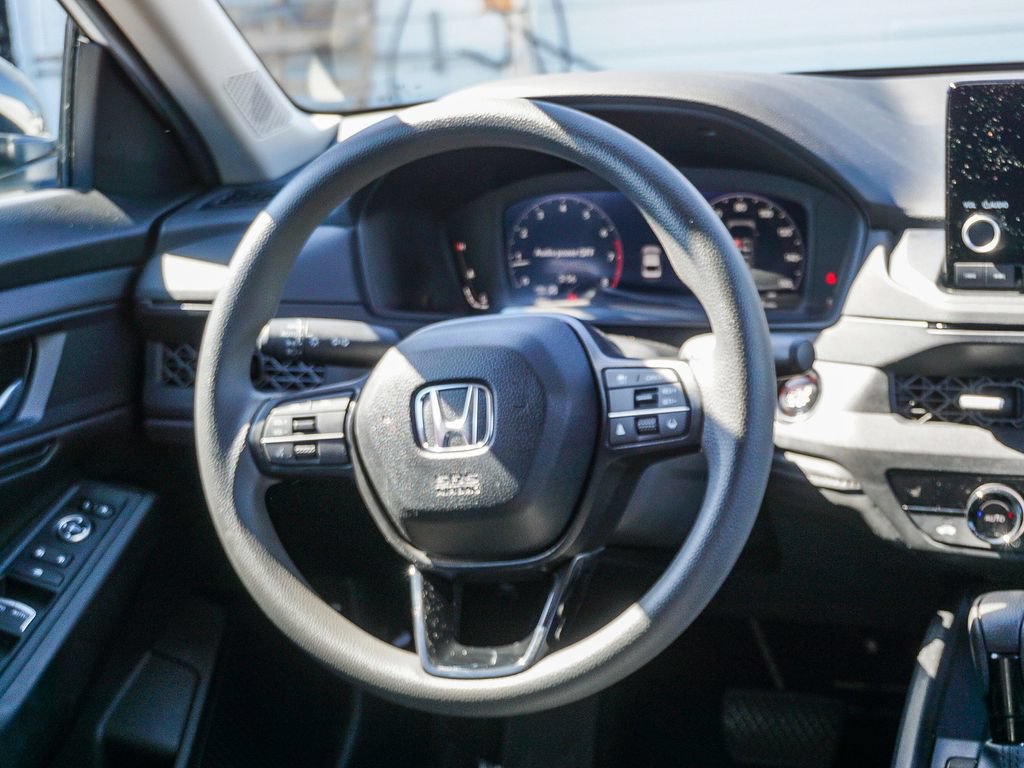 Used 2025 Honda Accord SE image 16