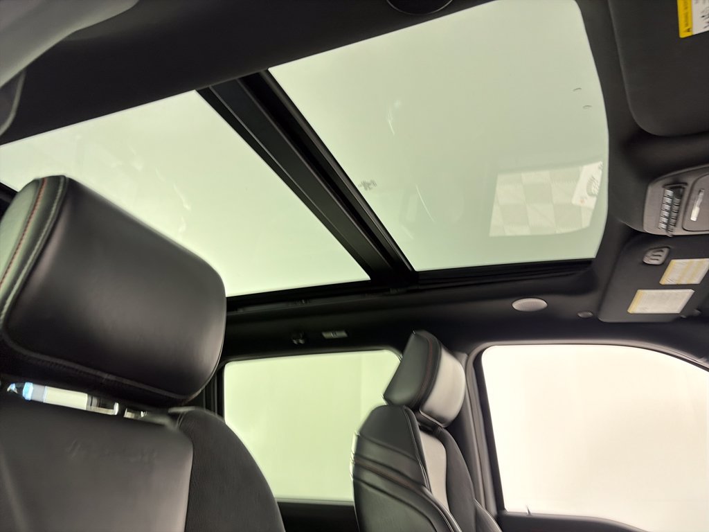 Used 2025 Ford F150 Raptor AWD/4WD image 29