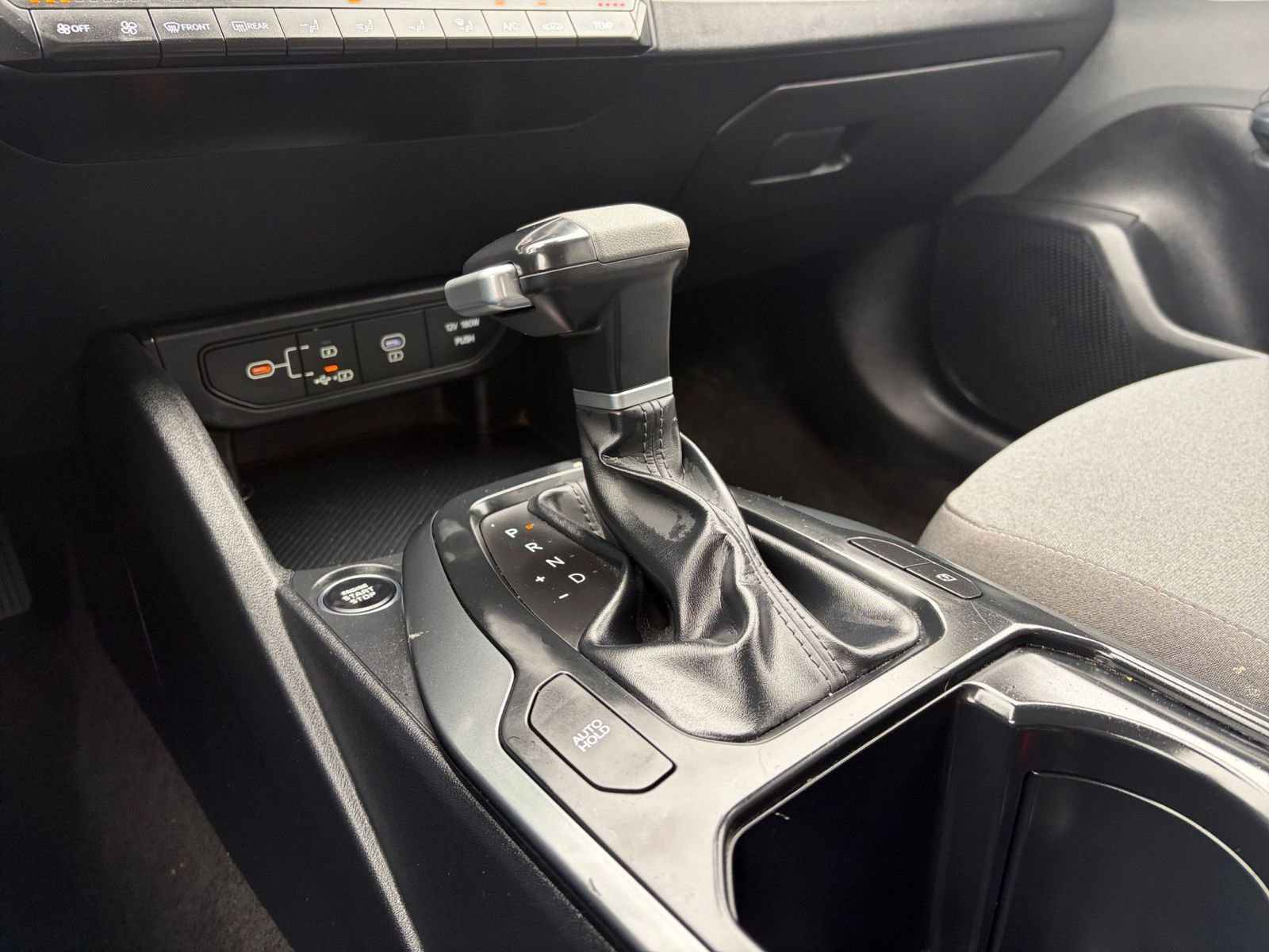 Used 2025 Kia K4 FWD image 40