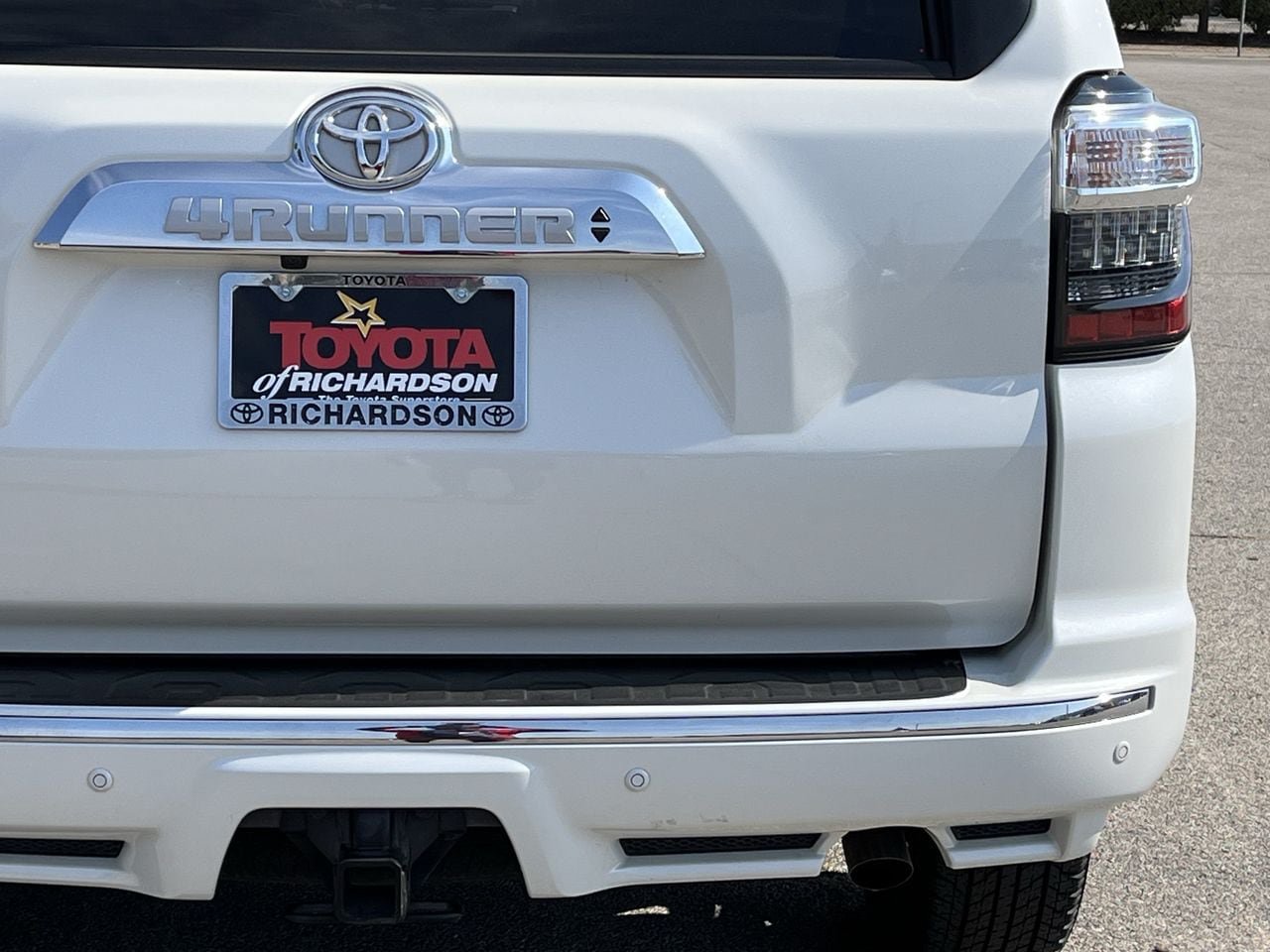 Used 2023 Toyota 4Runner Limited AWD/4WD image 6