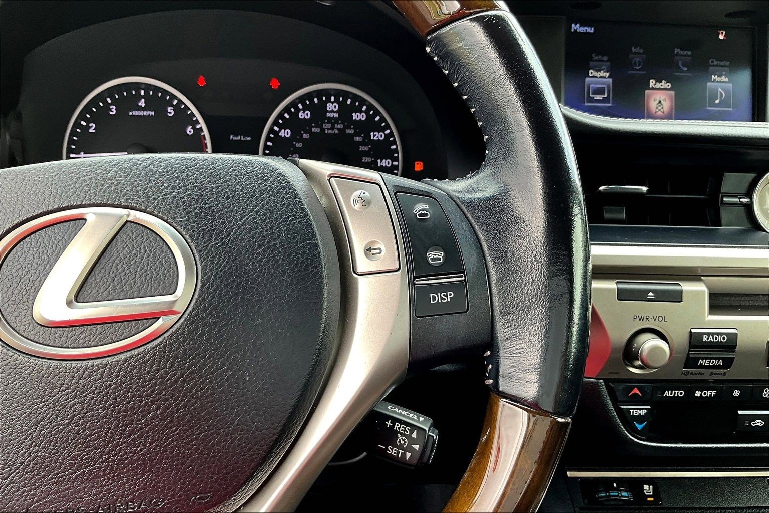 Used 2015 Lexus ES 350 w/ Premium Package FWD image 12