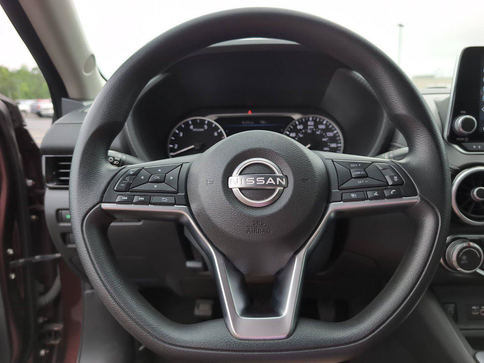 Used 2024 Nissan Sentra SV FWD image 25