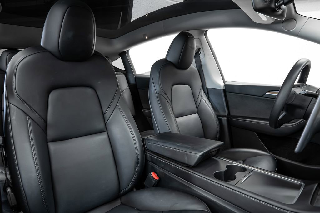 Used 2023 Tesla Model Y Long Range image 32