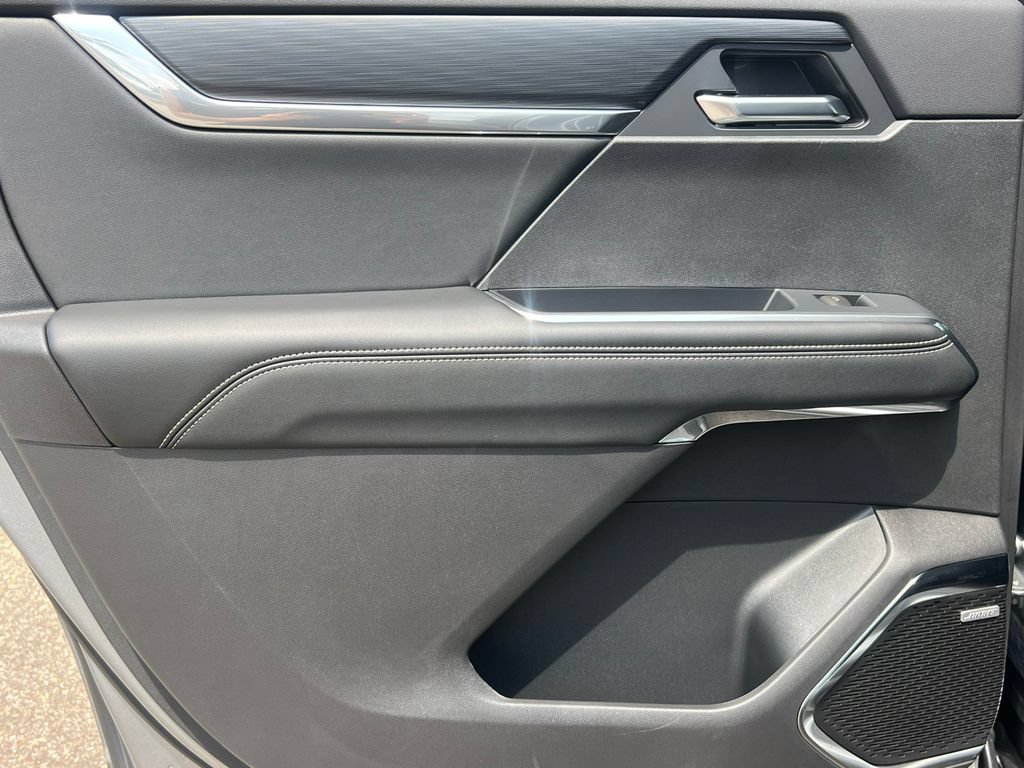 New 2027 GMC Acadia Elevation w/ Black Edition AWD/4WD image 35
