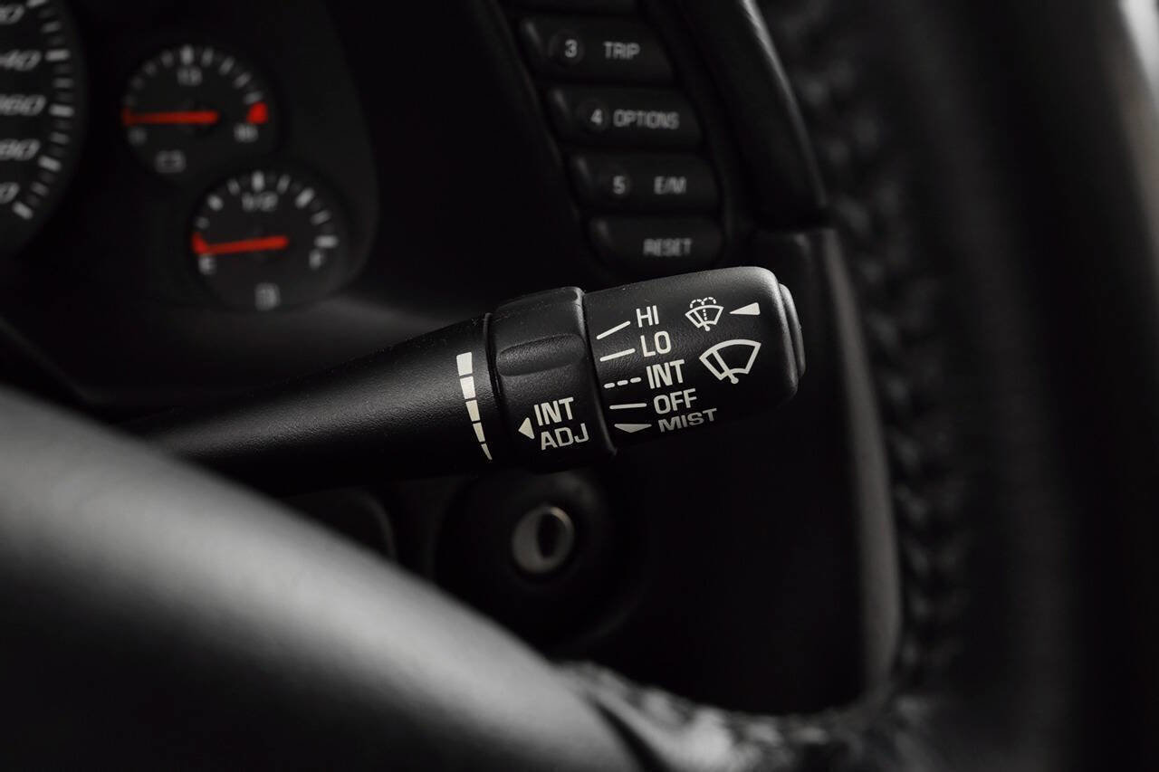 Used 2002 Chevrolet Corvette Z06 RWD image 25