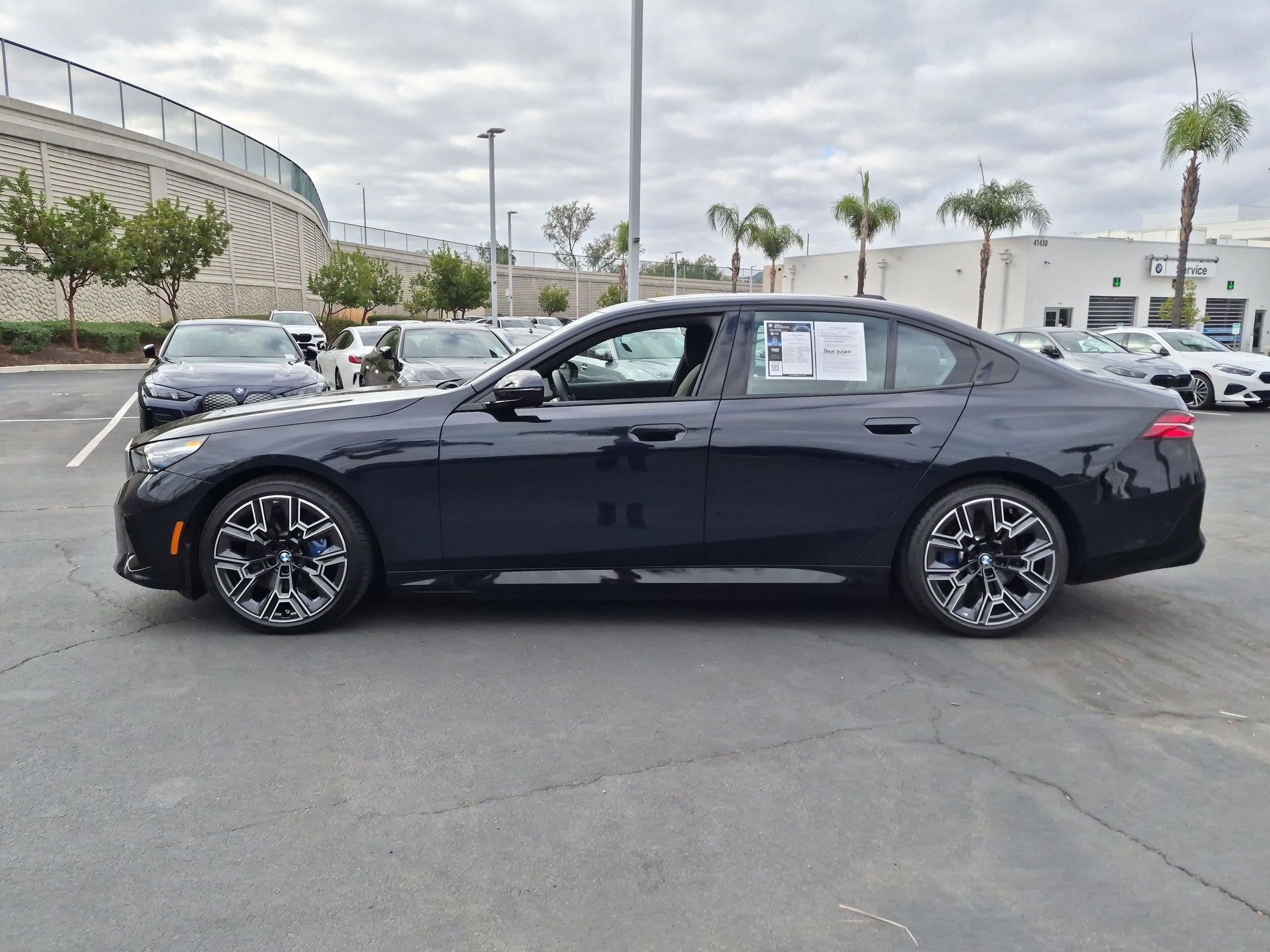 Used 2026 BMW i5 eDrive40 w/ M Sport Package RWD image 7