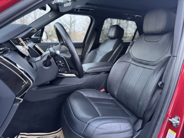 Used 2025 Land Rover Range Rover Sport SE image 13
