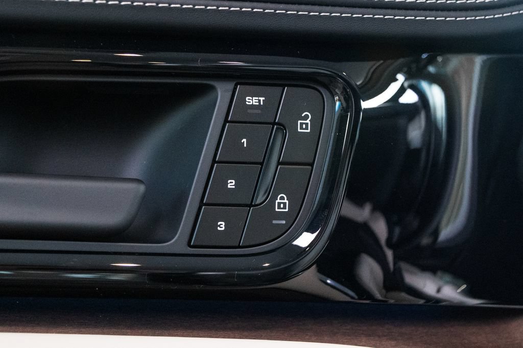 New 2026 Porsche Panamera 4 E-Hybrid AWD/4WD image 19