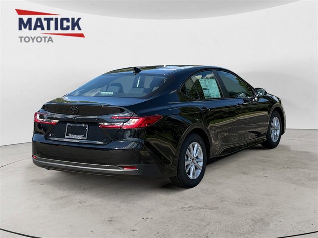 New 2026 Toyota Camry LE image 7