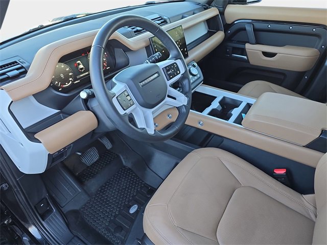 Used 2025 Land Rover Defender 110 S image 18