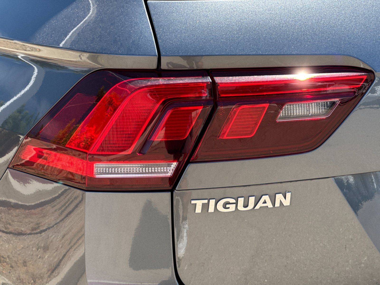 Used 2019 Volkswagen Tiguan S w/ 3rd Row Seat Package AWD/4WD image 40