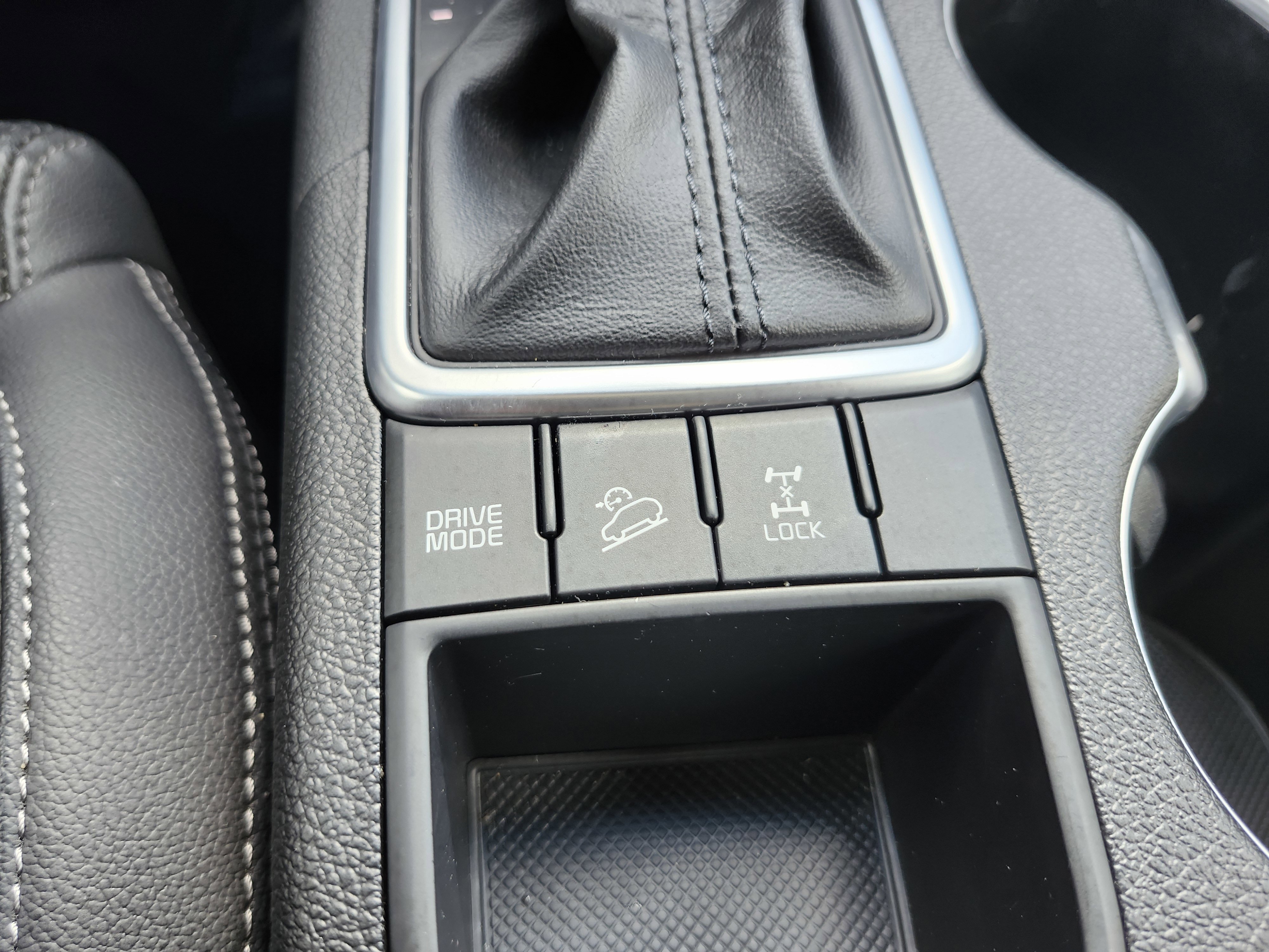 Used 2022 Kia Sportage EX image 11