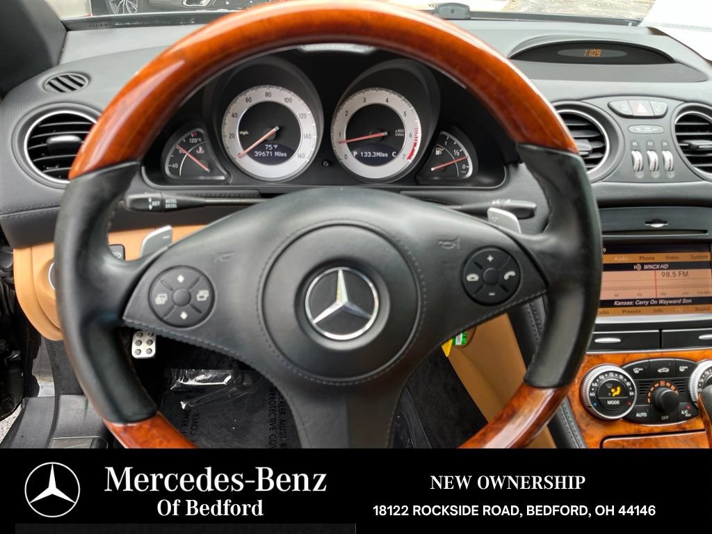 Used 2011 Mercedes-Benz SL 550 image 20
