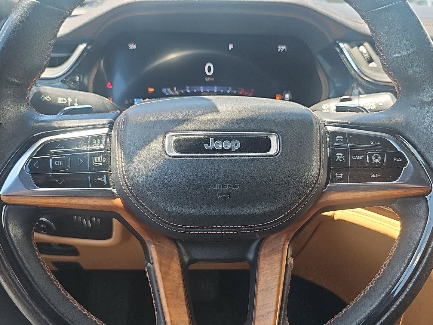 Used 2022 Jeep Grand Cherokee L Summit AWD/4WD image 18
