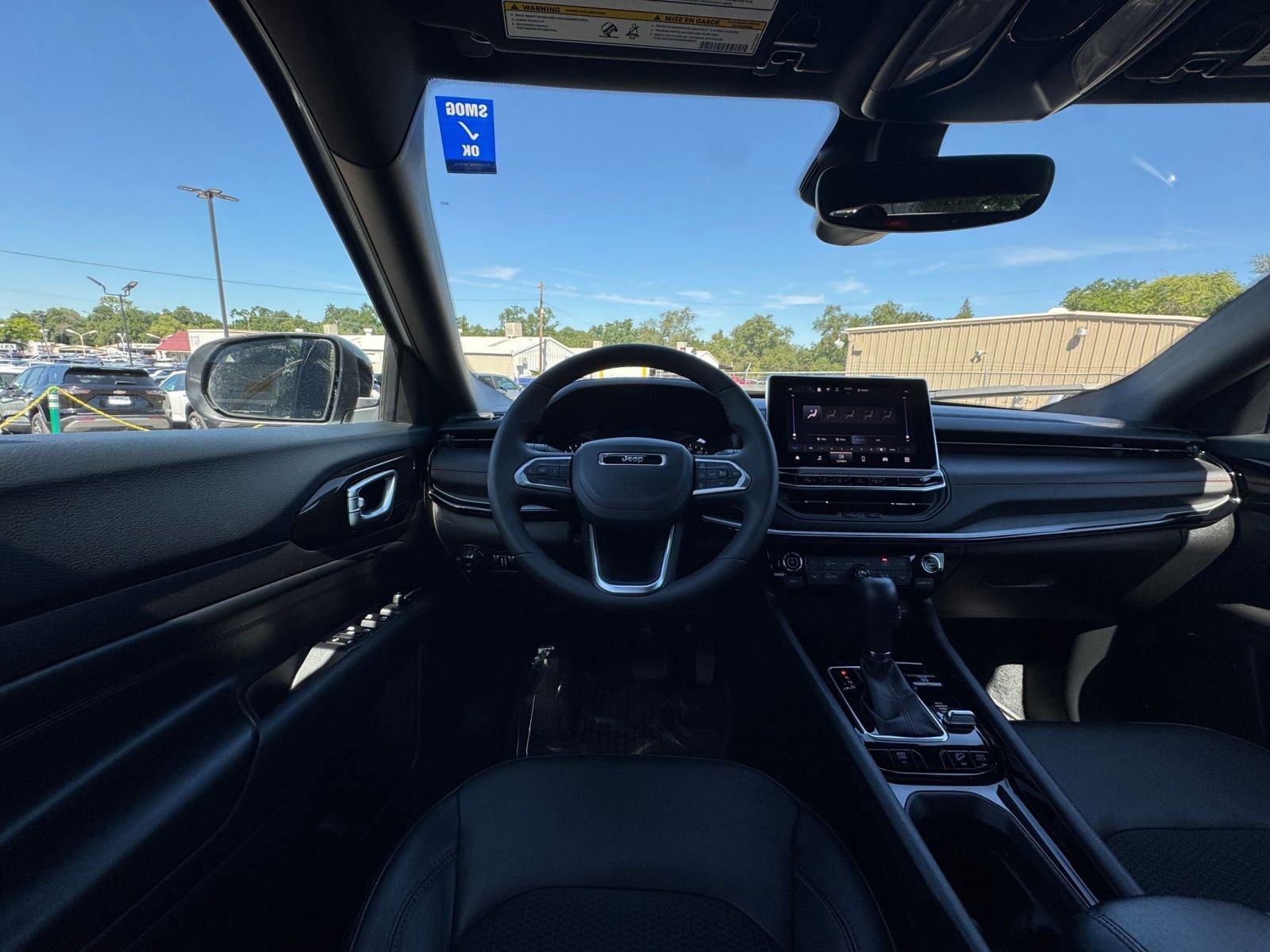 Used 2025 Jeep Compass Trailhawk image 33