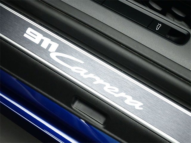 Used 2023 Porsche 911 Carrera image 7