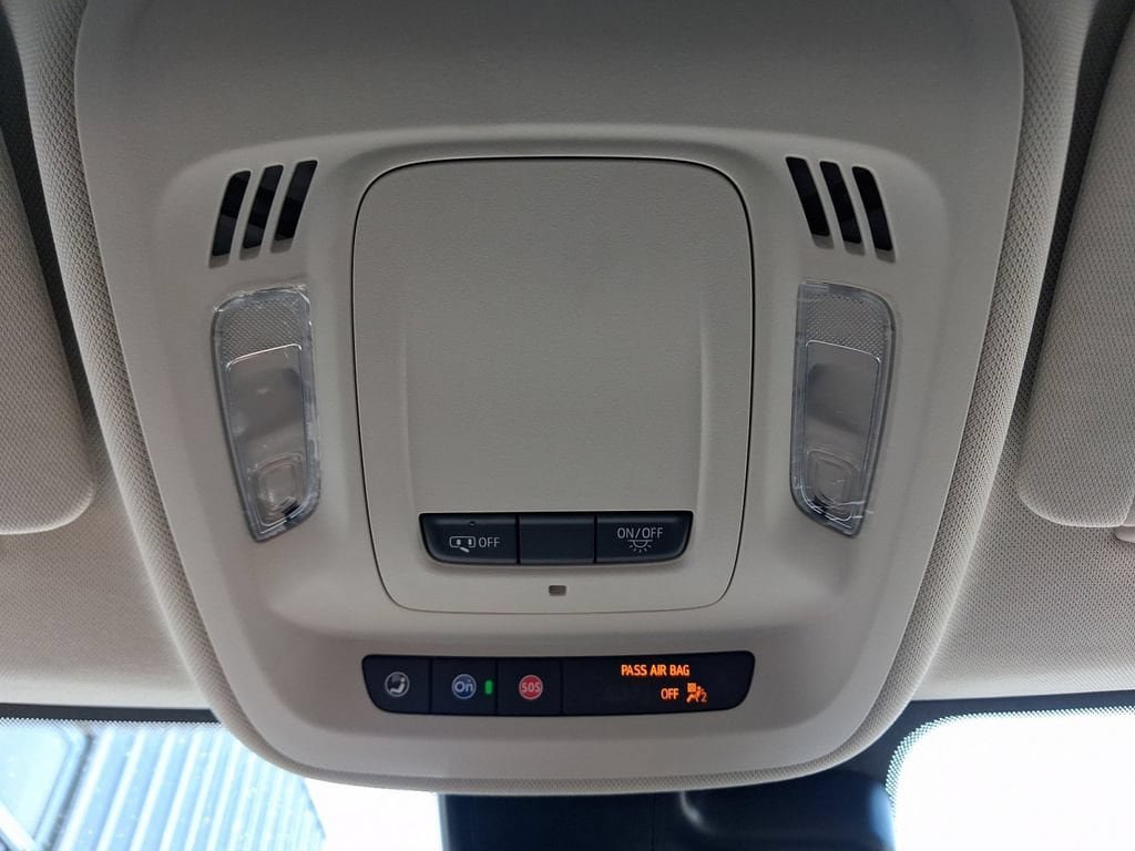 Used 2022 Buick Envision Preferred AWD/4WD image 30