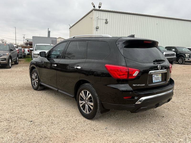 Used 2019 Nissan Pathfinder S image 6