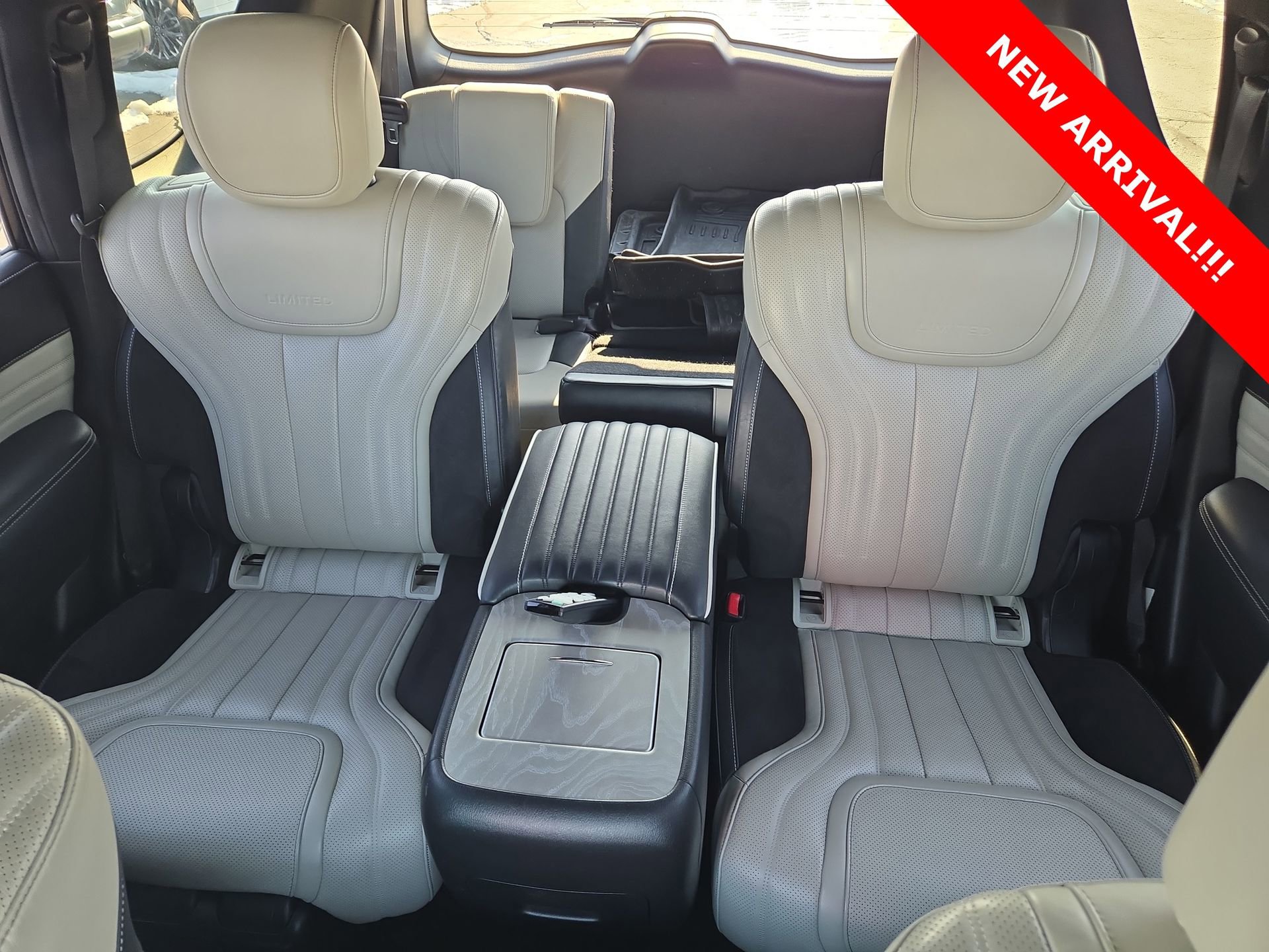 Used 2019 INFINITI QX80 Limited w/ All-Season Package image 37