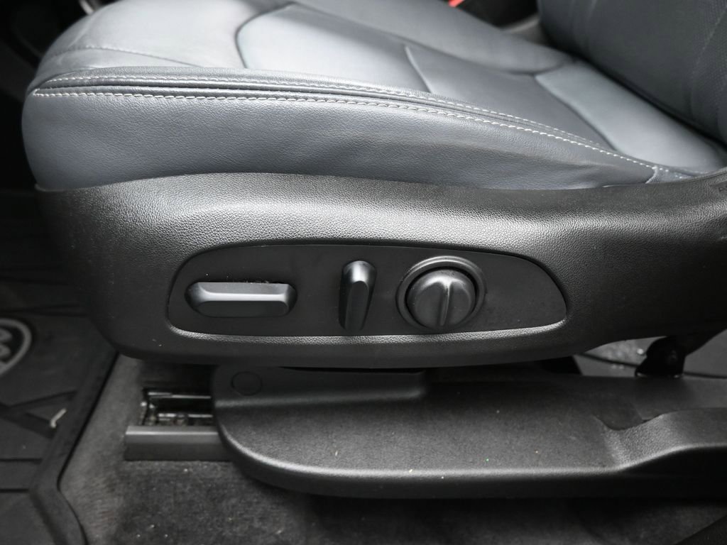 Used 2020 Buick Enclave Essence w/ LPO, Floor Liner Package FWD image 11