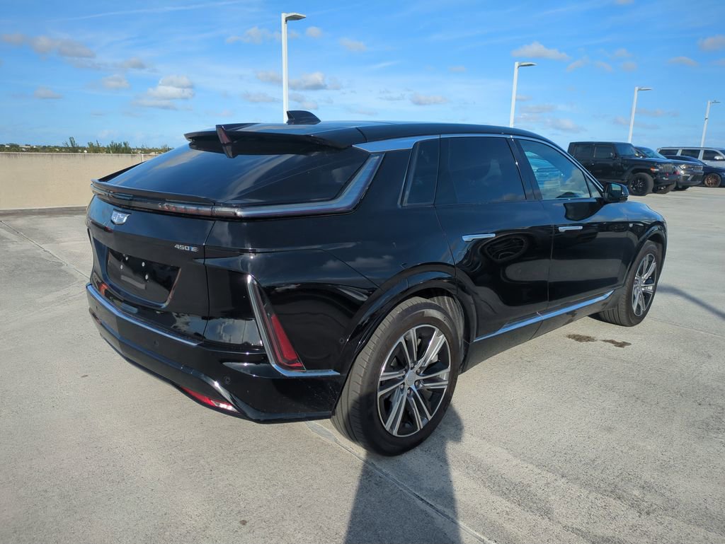 Used 2024 Cadillac Lyriq Luxury image 5