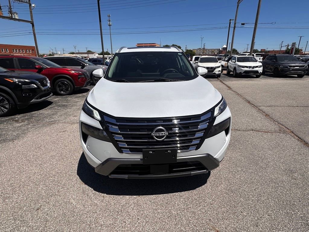 Certified 2024 Nissan Rogue SL w/ SL Premium Package FWD image 13