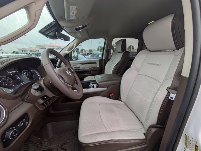 Used 2025 RAM 3500 Laramie AWD/4WD image 8