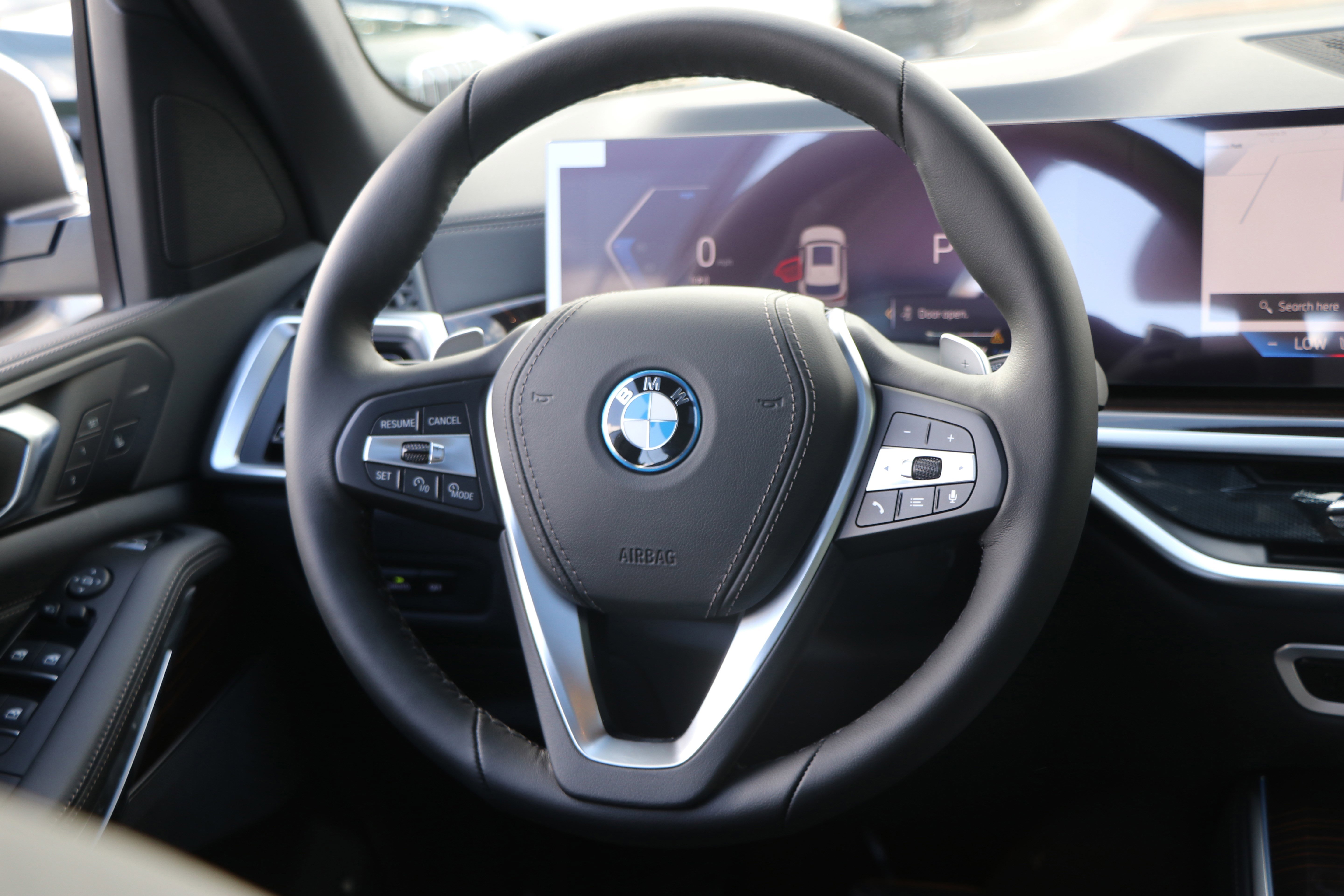 Used 2026 BMW X5 xDrive50e w/ Parking Assistance Package image 30