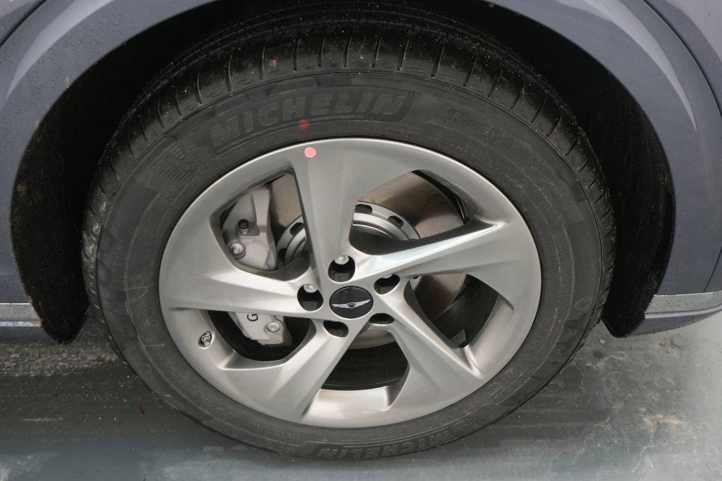 New 2026 Genesis GV70 2.5T Advanced image 10