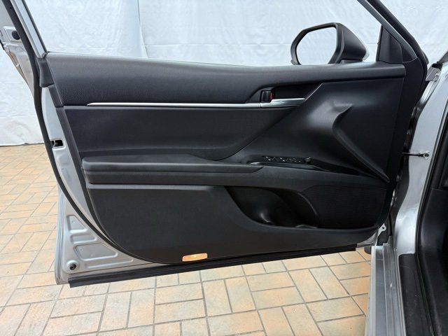 Used 2019 Toyota Camry SE image 21