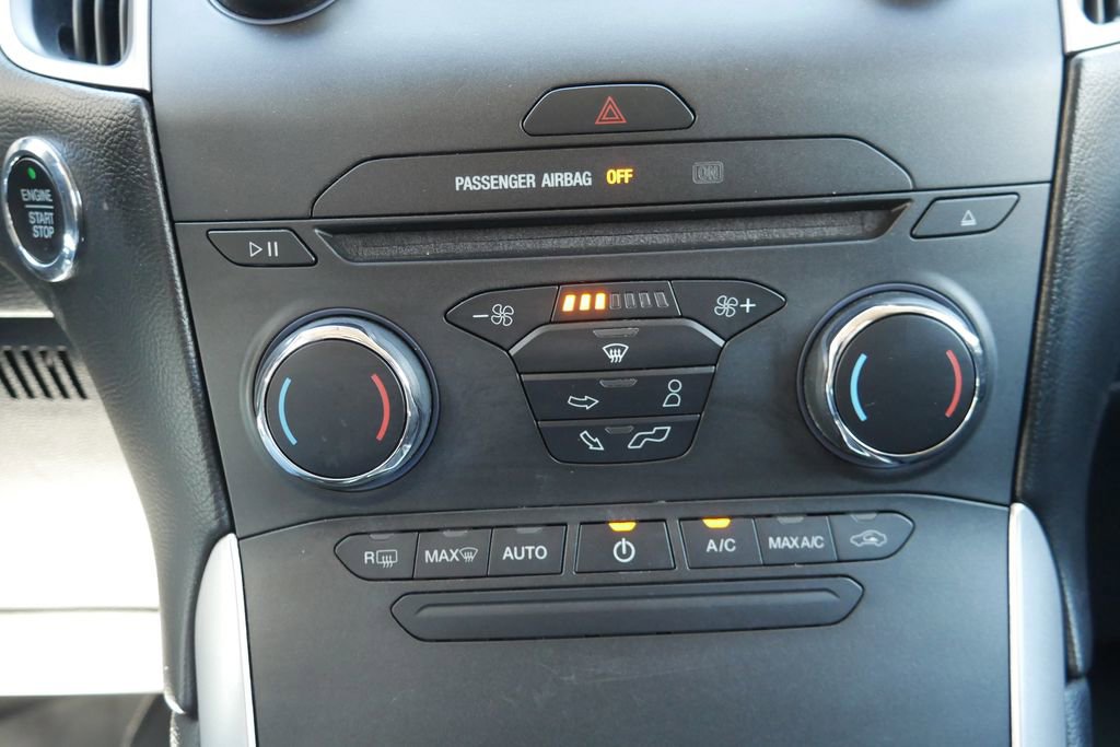 Used 2017 Ford Edge SEL image 17