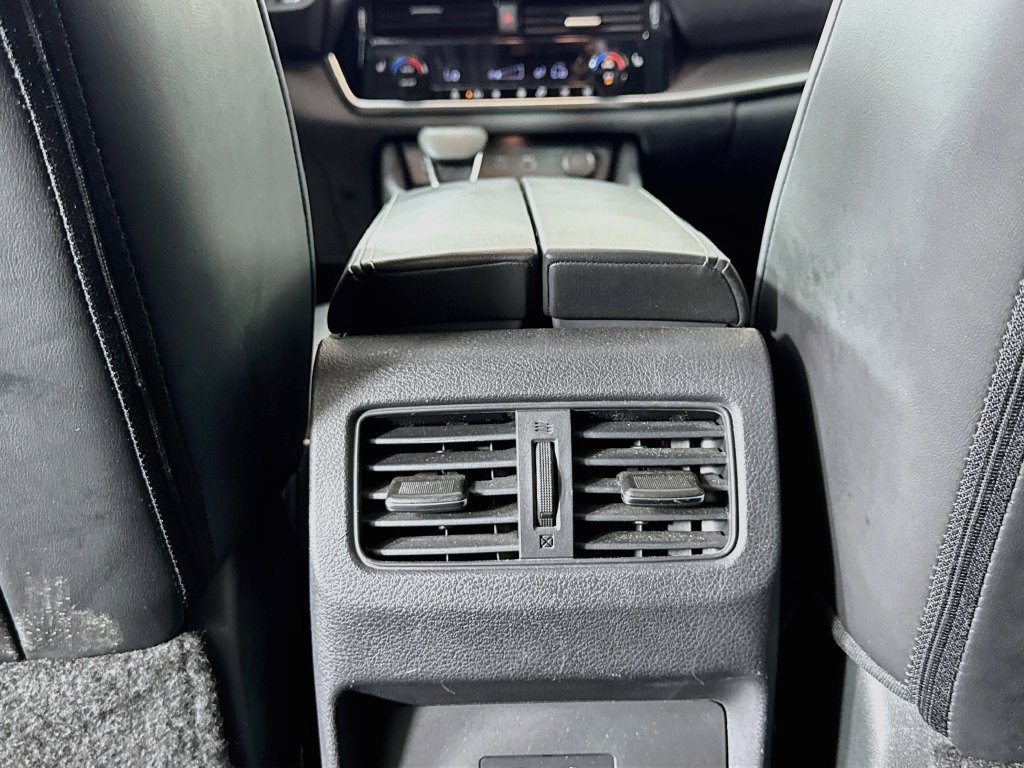 Used 2021 Nissan Rogue SV w/ Premium Package FWD image 30