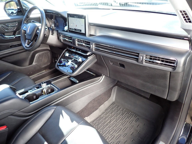 Certified 2022 Lincoln Corsair AWD w/ Premium Package image 12