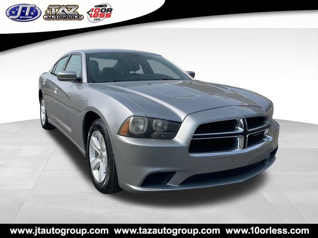Used 2014 Dodge Charger SE RWD image 1