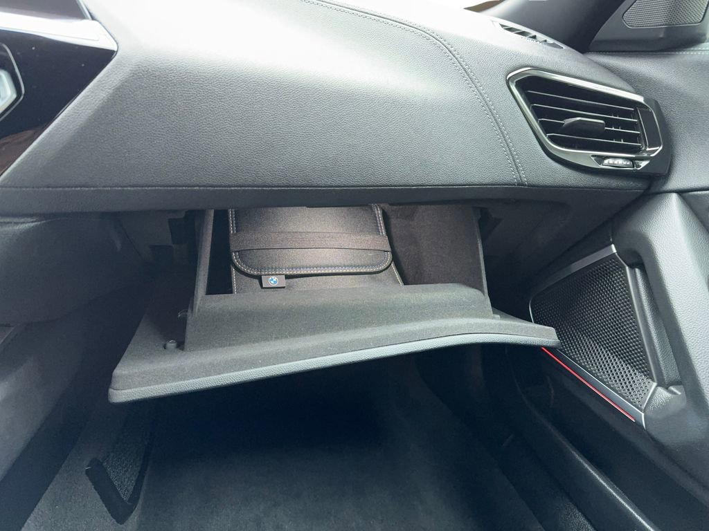 Used 2022 BMW Z4 sDrive30i w/ Driving Assistance Package image 18