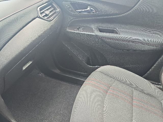 Used 2022 Chevrolet Equinox RS AWD/4WD image 26