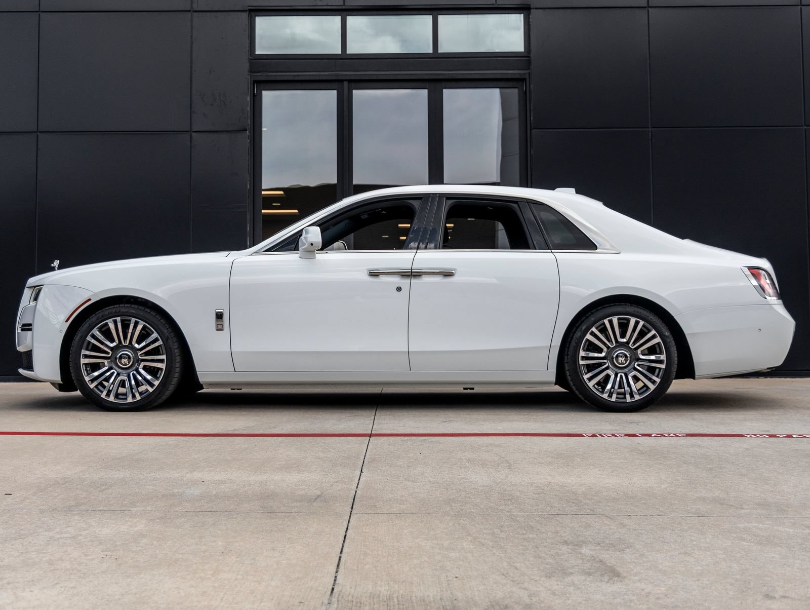 Certified 2024 Rolls-Royce Ghost AWD/4WD image 3
