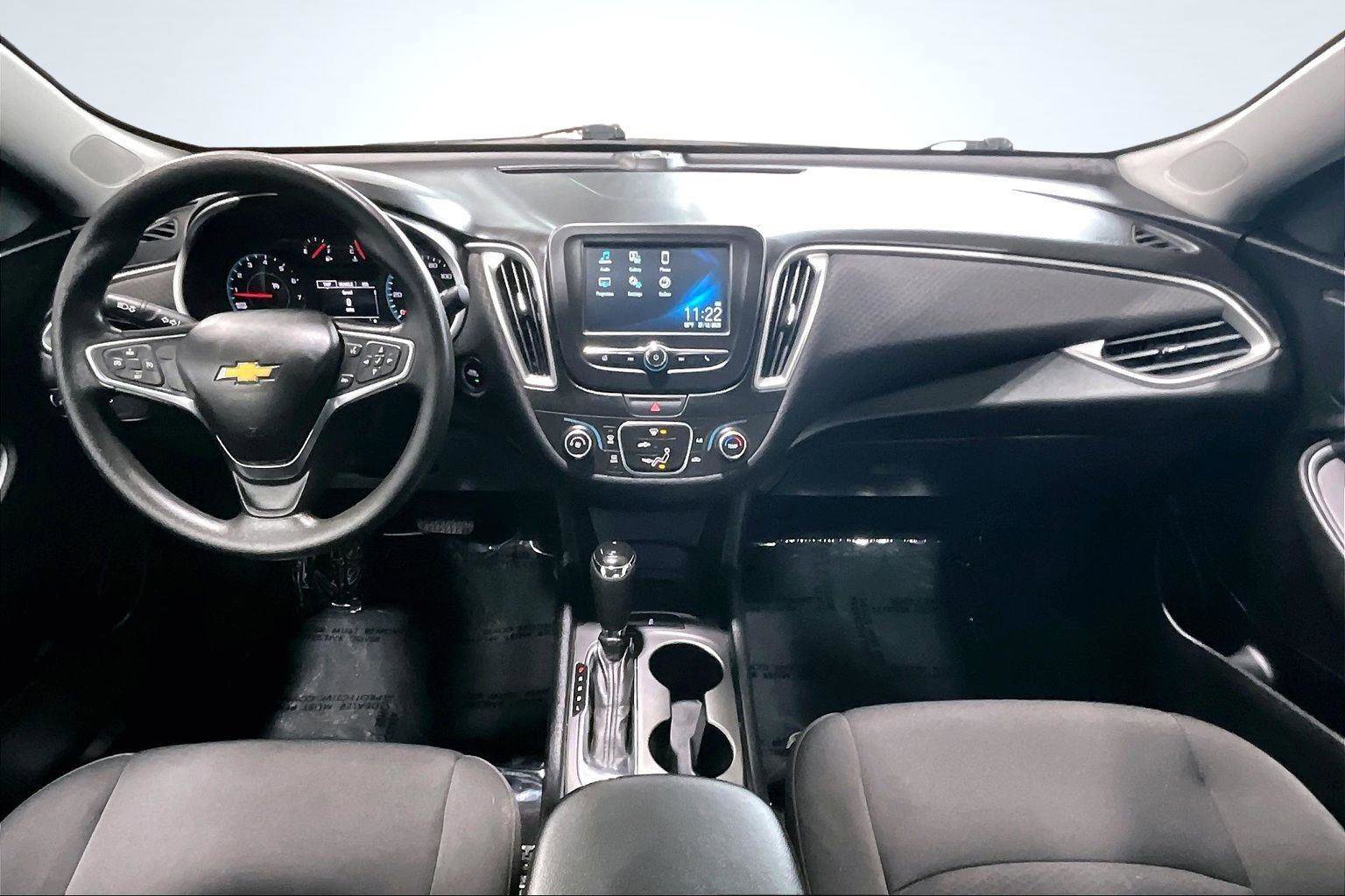 Used 2018 Chevrolet Malibu LS image 17