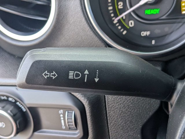 Used 2023 Jeep Wrangler Unlimited Sahara AWD/4WD image 28