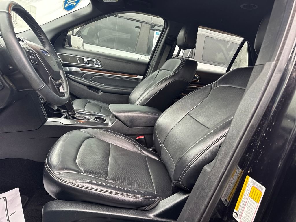 Used 2019 Ford Explorer Limited image 9
