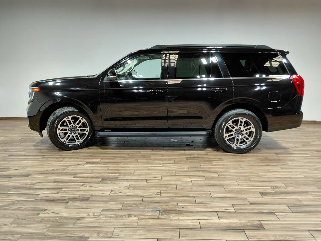 Certified 2025 Ford Expedition Active AWD/4WD image 22