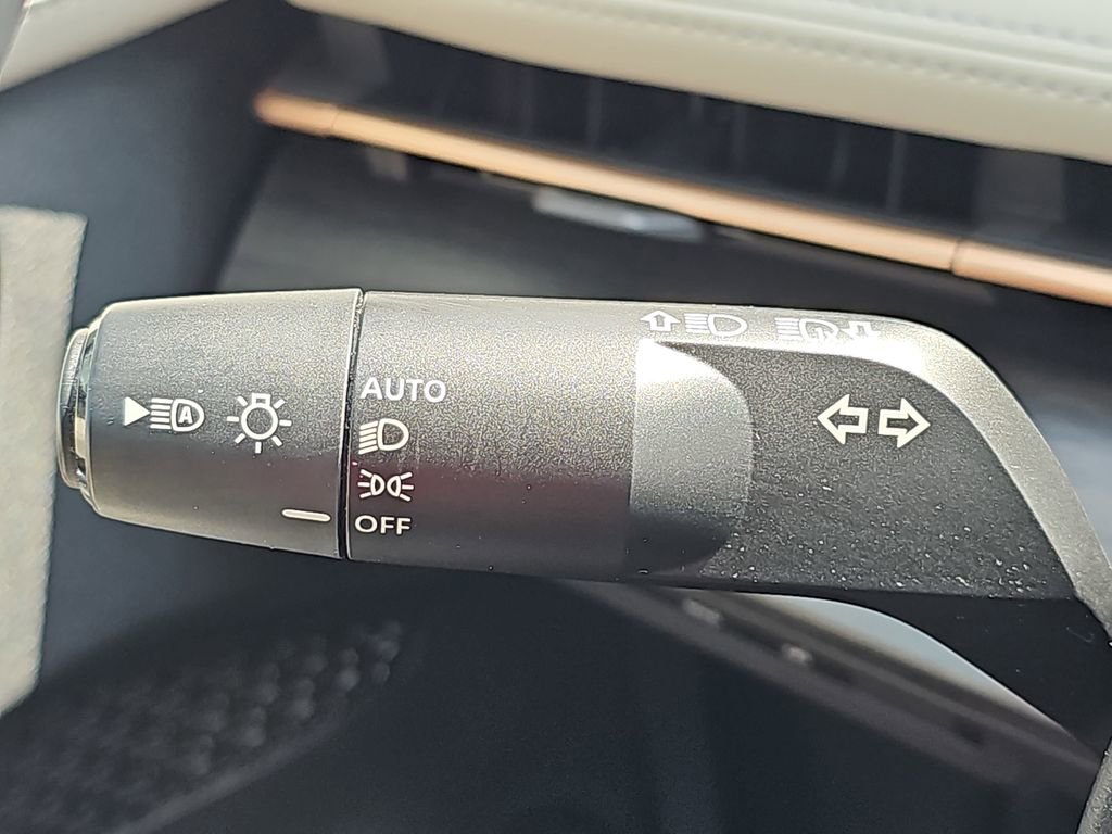 Used 2023 Nissan Ariya FWD image 29