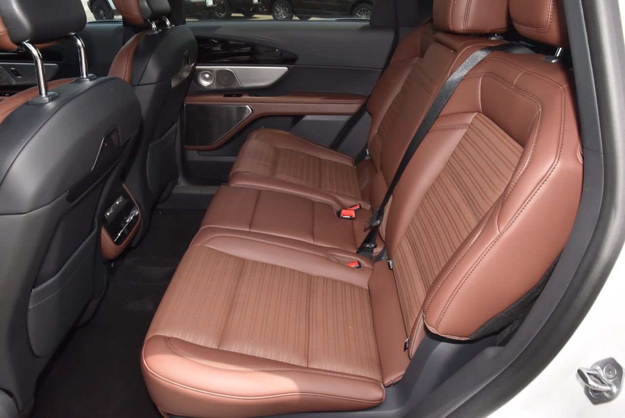 New 2026 Lincoln Nautilus Reserve AWD/4WD image 14