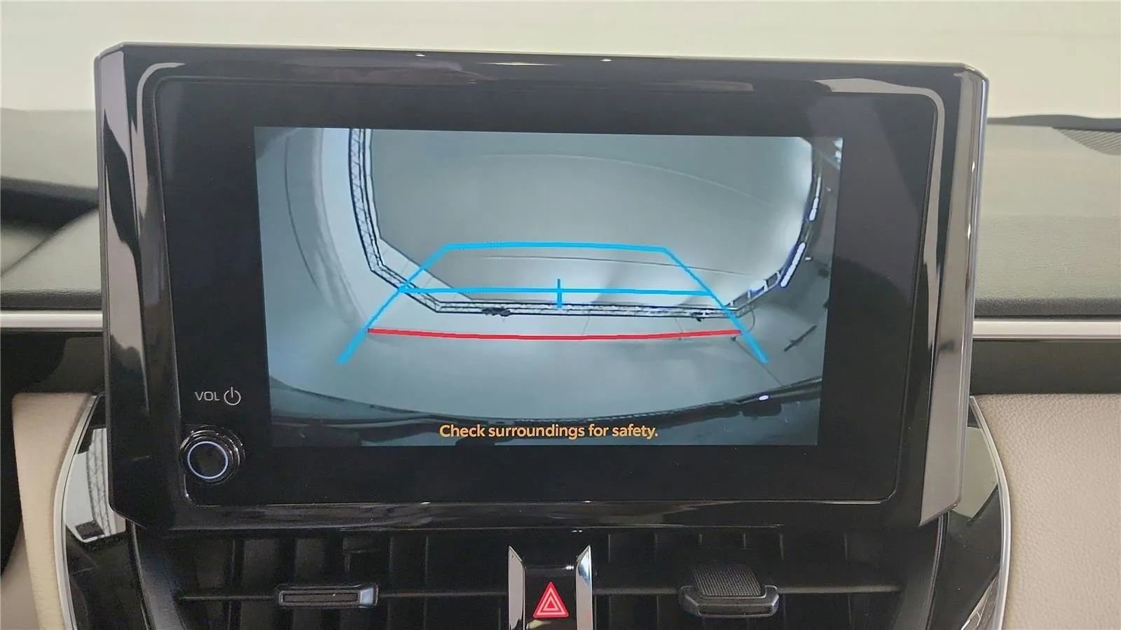 Used 2025 Toyota Corolla LE image 29