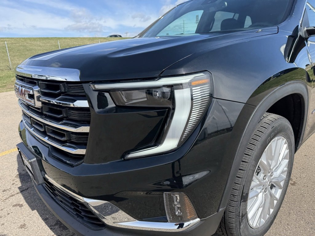 Used 2024 GMC Acadia Elevation image 32