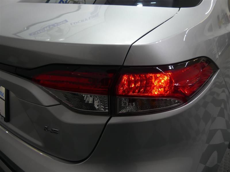 Used 2022 Toyota Corolla LE FWD image 15