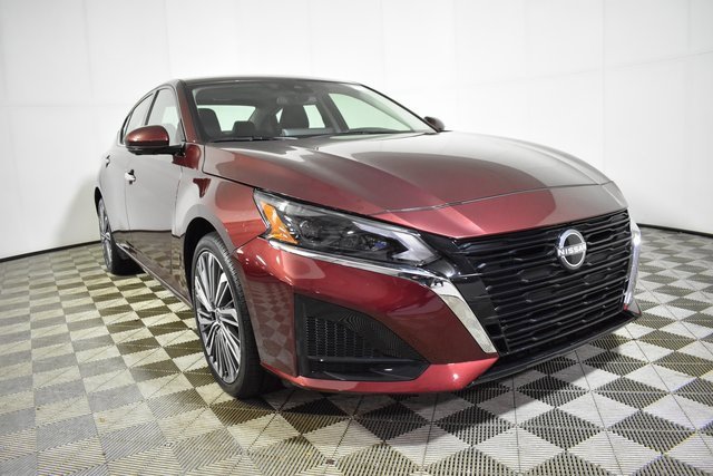 Certified 2025 Nissan Altima 2.5 SL image 3