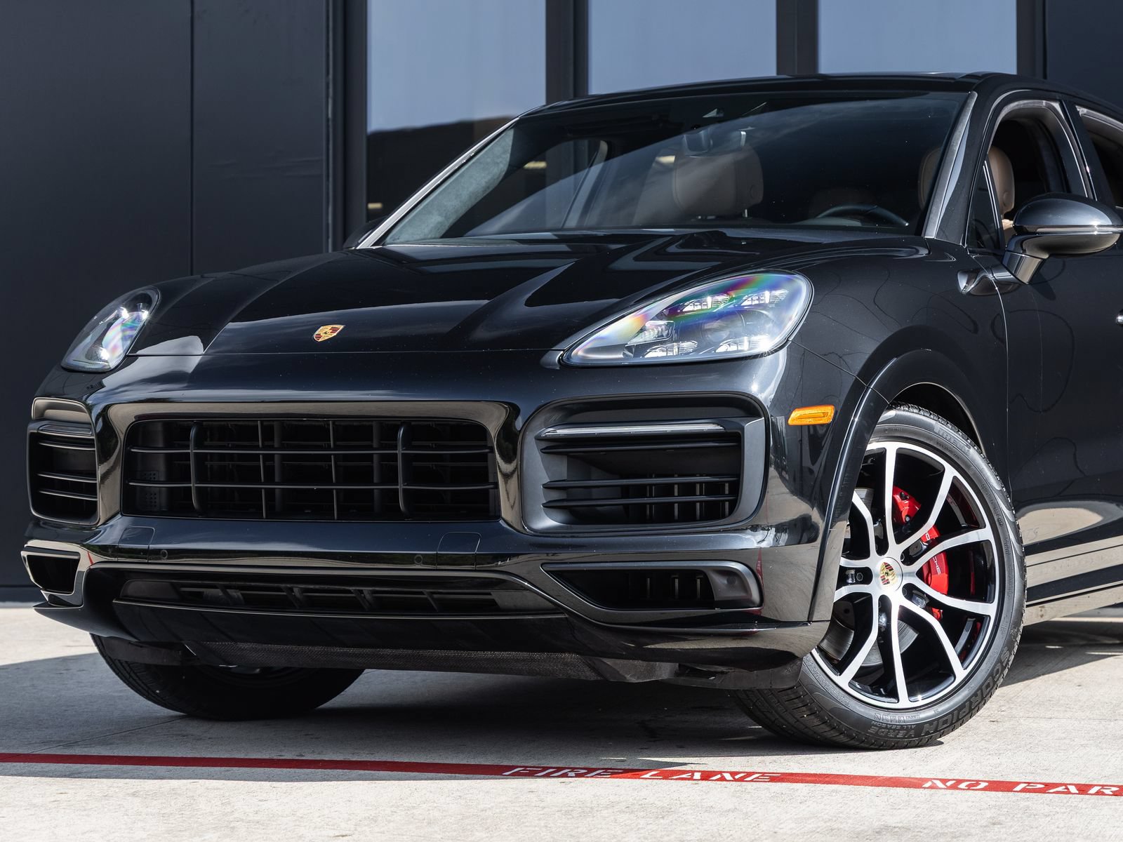 Certified 2023 Porsche Cayenne GTS AWD/4WD image 7