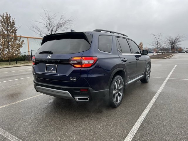 Used 2023 Honda Pilot Elite image 8